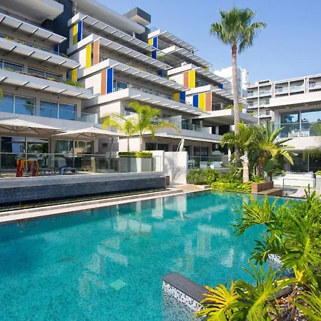 شقة Opera Exclusive Apts By Trulycyprus ليماسول