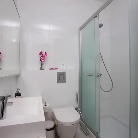 公寓 Opera Exclusive Apts By Trulycyprus *